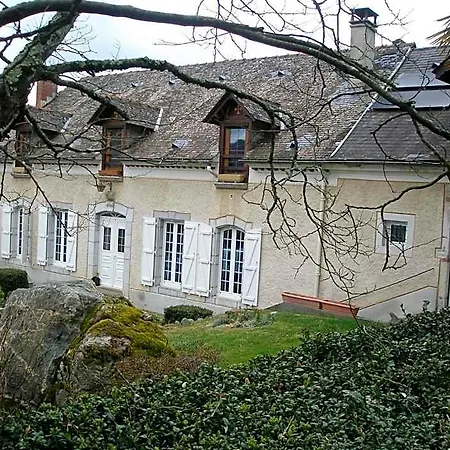 Anousta