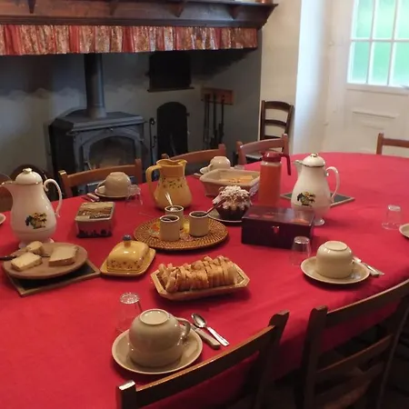 Anousta Bed & Breakfast 3*